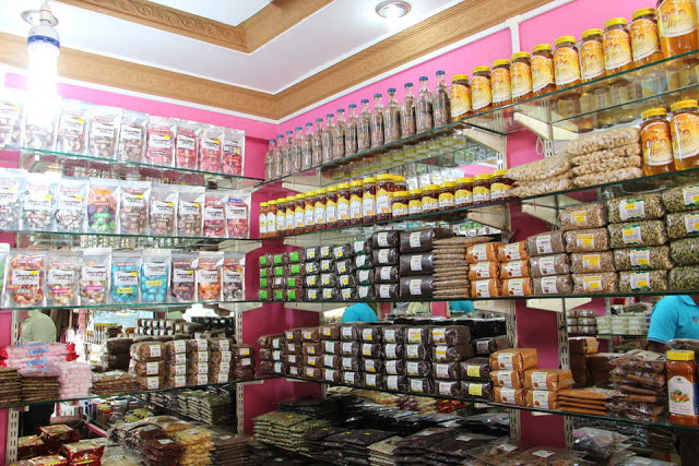  The Spice shops all over the city , Coorg